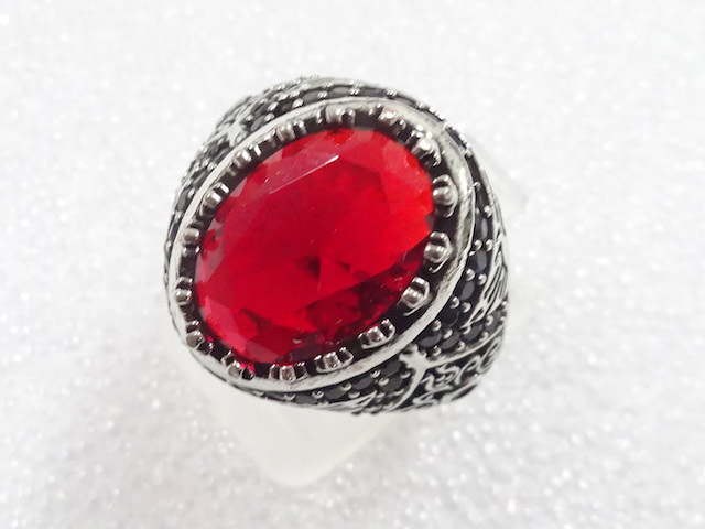 JAPANESE KIMONO / ANTIQUE COLORED STONE RING (SIZE 19)